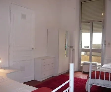 Hostel Glamorgan *