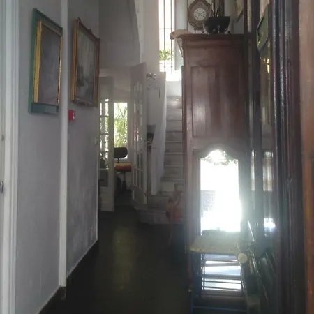 旅馆 格拉摩根旅舍 昂蒂布