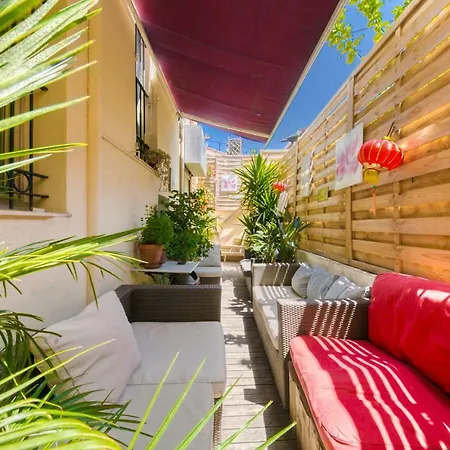 Glamorgan Hostel Antibes