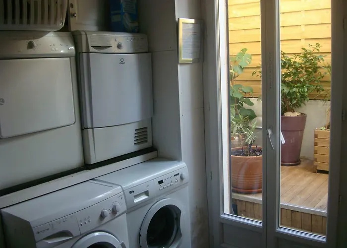 Glamorgan Albergue *