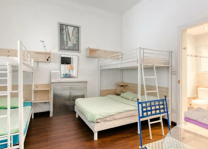 Glamorgan Hostel Antibes